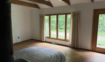 W7230 Marquis Rd, Amberg, WI 54102