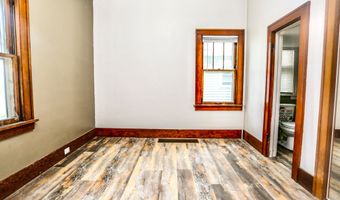 805 NE 1st Ave, Aberdeen, SD 57401