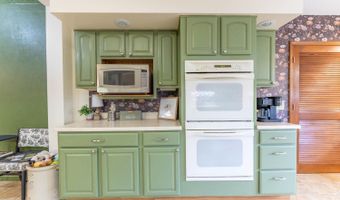 201 Hall St, Alton, MO 65606