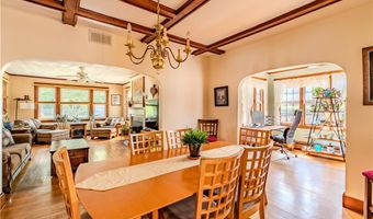17 Marden St, Cranston, RI 02910