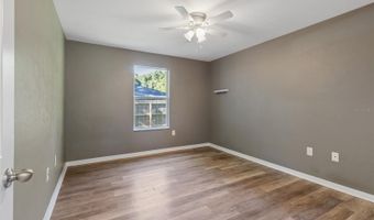 11932 NW 74TH Ter, Alachua, FL 32615