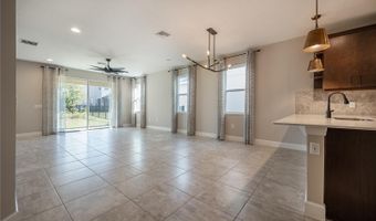 7212 PARADISO Dr, Apollo Beach, FL 33572