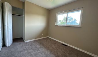 4382 Valence Dr, Delhi, OH 45238