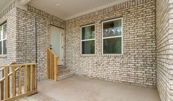 18508 Parkway Pines Dr, Bauxite, AR 72011