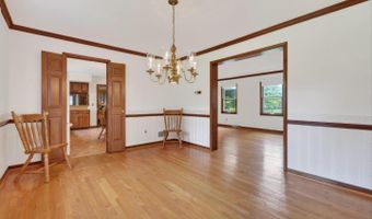 114 W SAVANNAH Dr, Bear, DE 19701