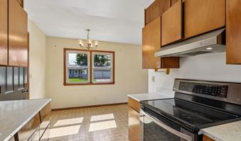 3803 Ontario St, Ames, IA 50014