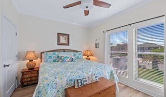 317 Bayview Dr, Aransas Pass, TX 78336
