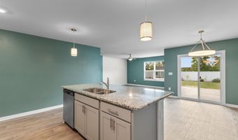 628 Woodland Farms Cir, Aynor, SC 29511