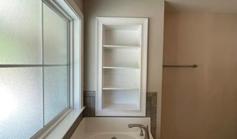 2041 ARMISTEAD Ln, Auburn, AL 36832