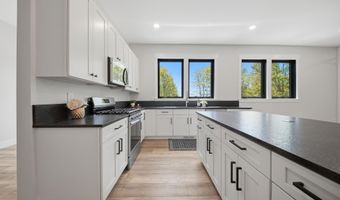 246 Jamestown Rd, Belmont, NH 03220