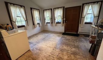 927 Carver St, Brandon, VT 05733