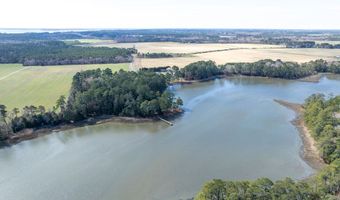 25285 CANTRELL Ln, Accomac, VA 23301
