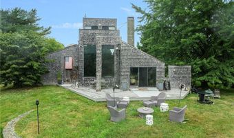 668 Indian Ave, Middletown, RI 02842