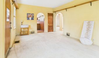 201 E 38th St, Anderson, IN 46013