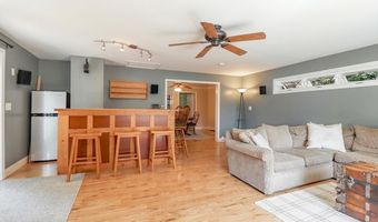 10 Belmont Dr, Barnstead, NH 03225