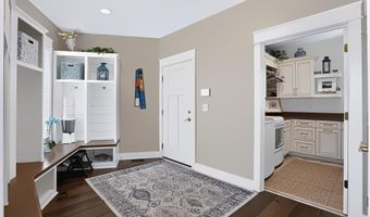 4025 Lochview Ct, Bargersville, IN 46106