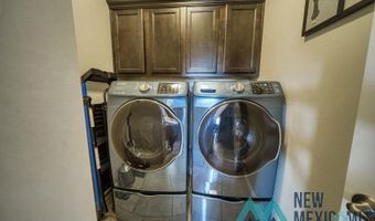 1842 Emerald Ct, Carlsbad, NM 88220