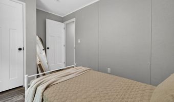 6 Neil Dr, Allenstown, NH 03275