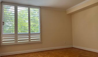 4936 SENTINEL Dr 5-203, Bethesda, MD 20816