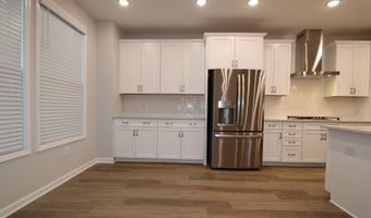 10015 Secluded Garden Dr, Apex, NC 27523