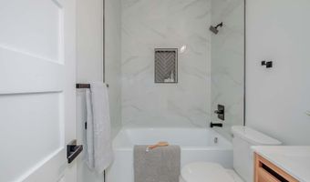 810 MADISON St NW, Washington, DC 20011