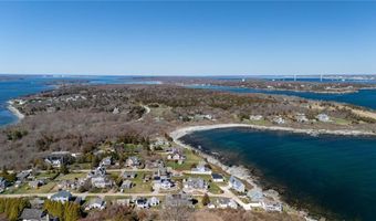 7 Clarkes Village Rd, Jamestown, RI 02835