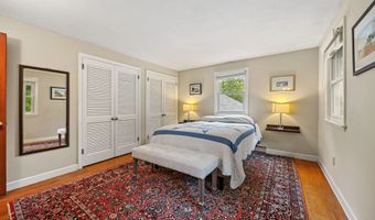 876 S Brooksvale Rd, Cheshire, CT 06410