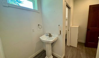 1007 5th St, Britton, SD 57430