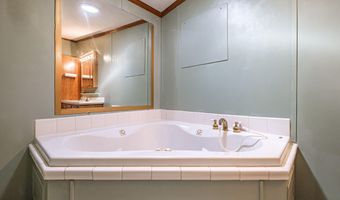 2 Windsor Dr, Alfred, ME 04002