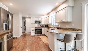 1 Geary Way, Falmouth, ME 04105
