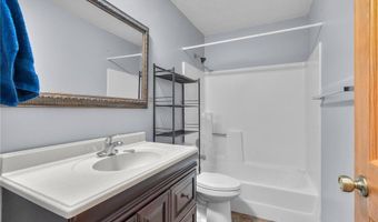 7765 157th St W, Apple Valley, MN 55124