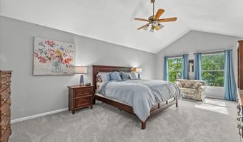 1820 Crofton Dr, Algonquin, IL 60102