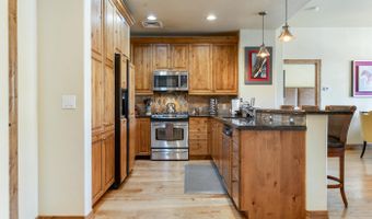 300 Prater Rd A-202, Avon, CO 81620