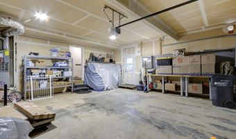 5605 Yukon Charlie Loop, Anchorage, AK 99502