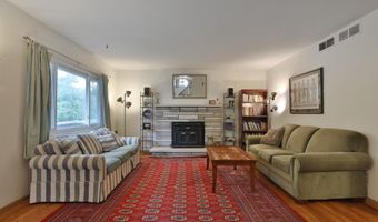 714 Island Ct, Columbus, OH 43214