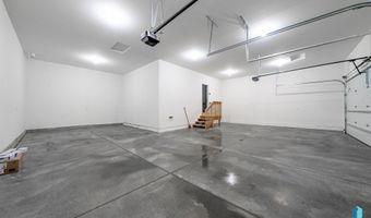 1517 W Autumn Cir, Brandon, SD 57005