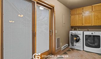3572 Meadowlark Dr, Casper, WY 82604