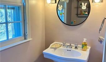 45 Rosemary St, Cranston, RI 02920