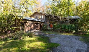 19121 Brewster Rd, Aurora, OH 44202