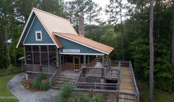 232 N Brightleaf Dr, Minnesott Beach, NC 28510