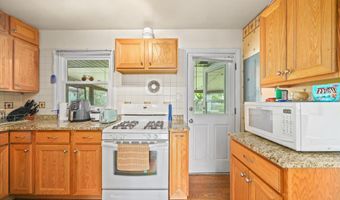 6926 VANDERBILT Dr, Alexandria, VA 22307