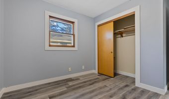 1320 N Penn St, Aberdeen, SD 57401