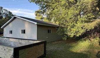 3927 W Tyler Rd, Alma, MI 48801