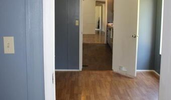 188 Compass Lake Dr, Alford, FL 32420