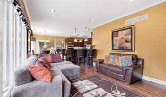 15586 Cedar Ln, Basehor, KS 66007