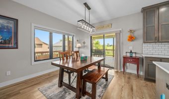 2820 E Daybreak Cir, Brandon, SD 57005
