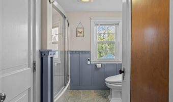 1 Fales St, East Providence, RI 02915