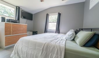 12736 Whitcomb St, Crown Point, IN 46307