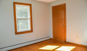 499 W River Rd, Augusta, ME 04330