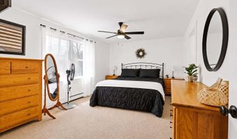 816 Riverside Dr, Augusta, ME 04330